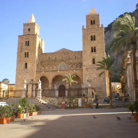 Casa Carmine Papa * Cefalu